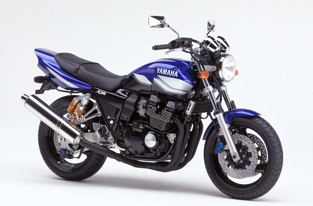 YAMAHA XJR 400